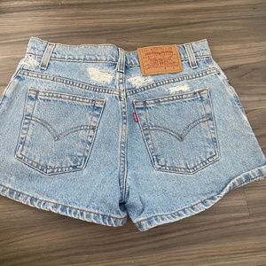 Vintage Levi’s shorts